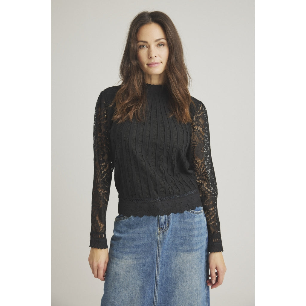 Laizy Blouse
