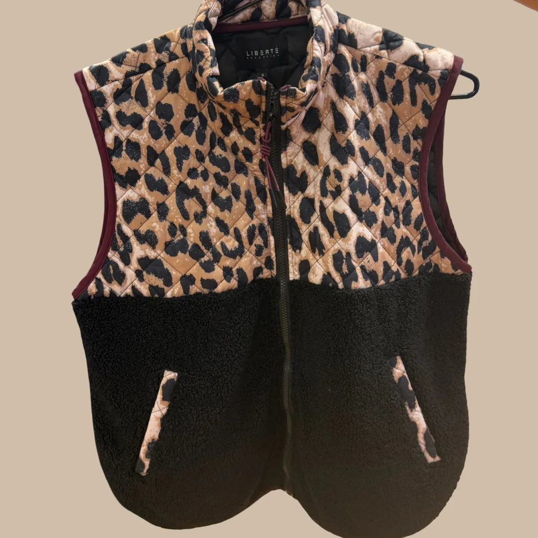 22173- LUX LEO BLACK BORDEAUX
