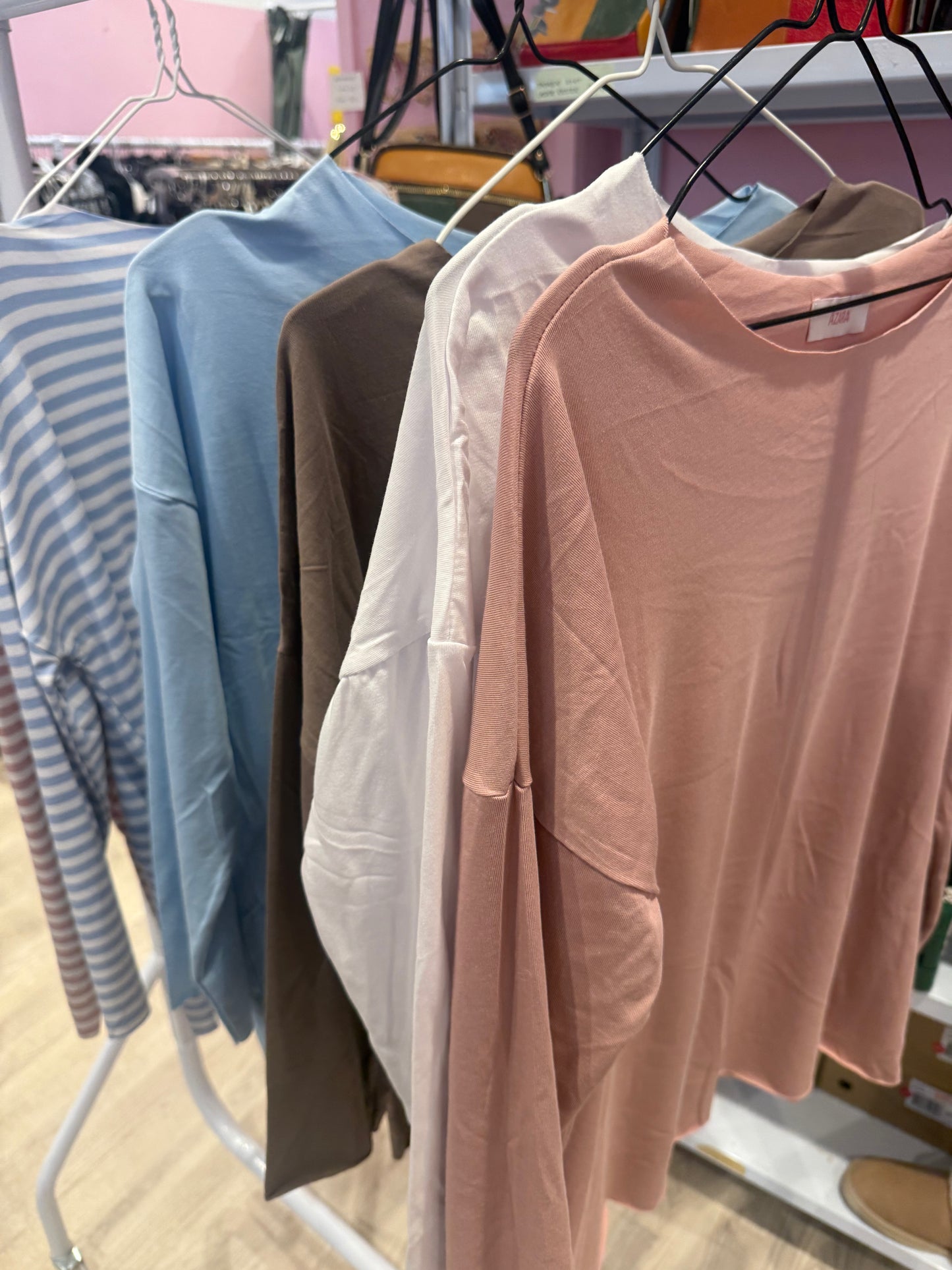 L233 ensfarvet langærmet t shirt bm 128
