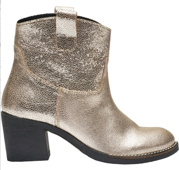 Roseanne metal Champagne boots
