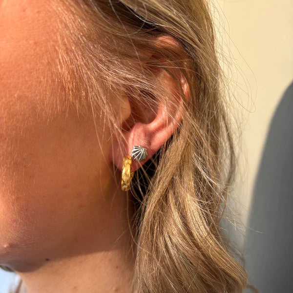 Shelli Earstud