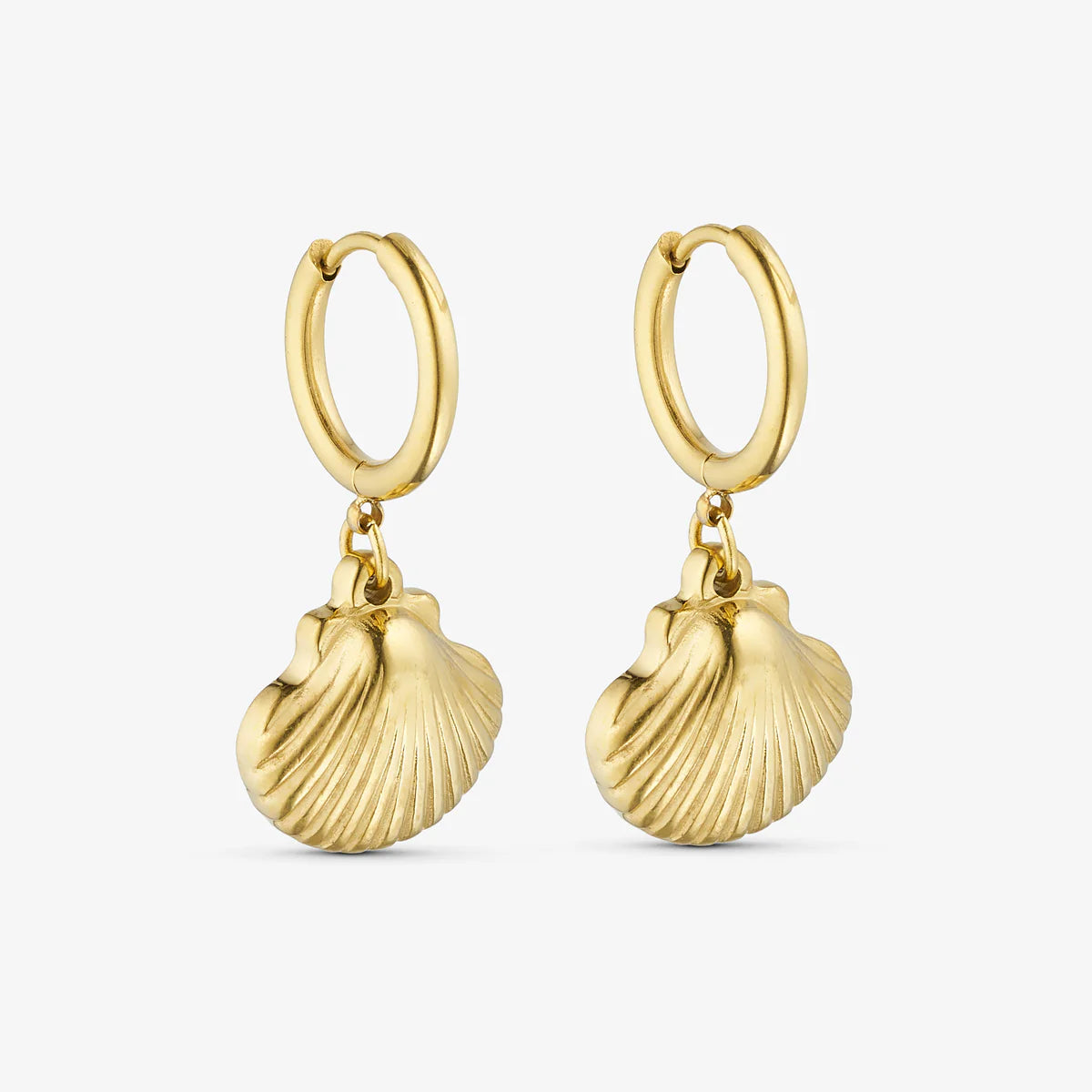 Shelli Hoops