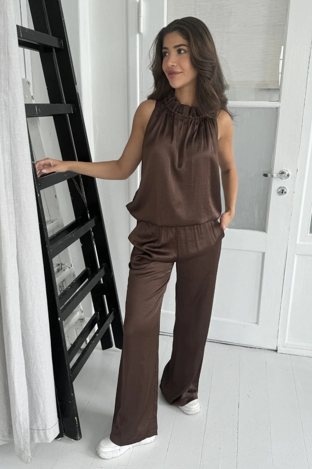 14962 Roberta Satin