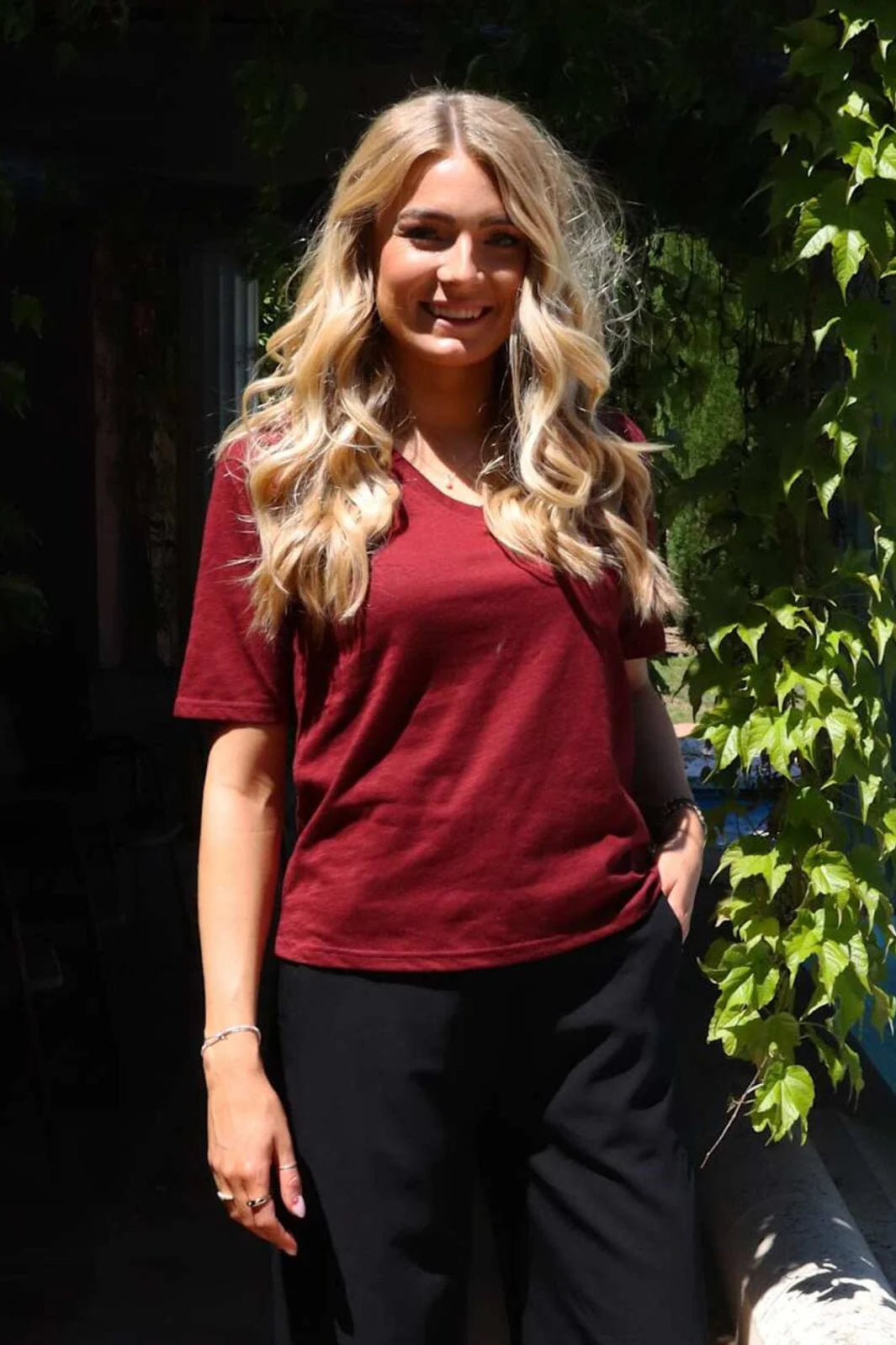 21675 ULLA-SS-VNECK-TSHIRT