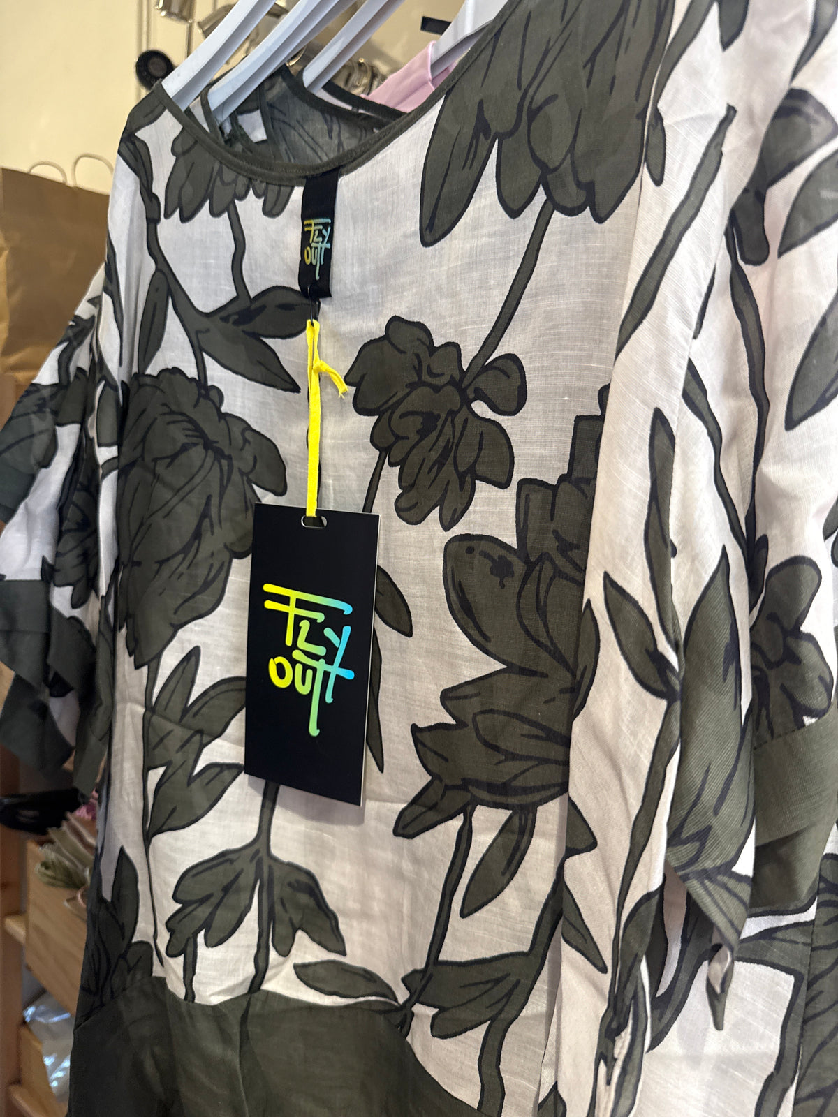 70% 2129-3 Bluse m/blomsterprint,bm 128