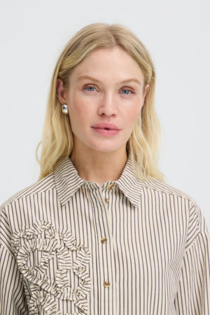 BYJESIO FRILL DETAIL SHIRT
