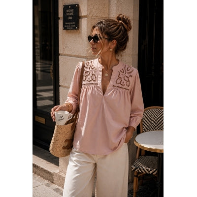 Qnuz 9465 Blouse w Embrodery