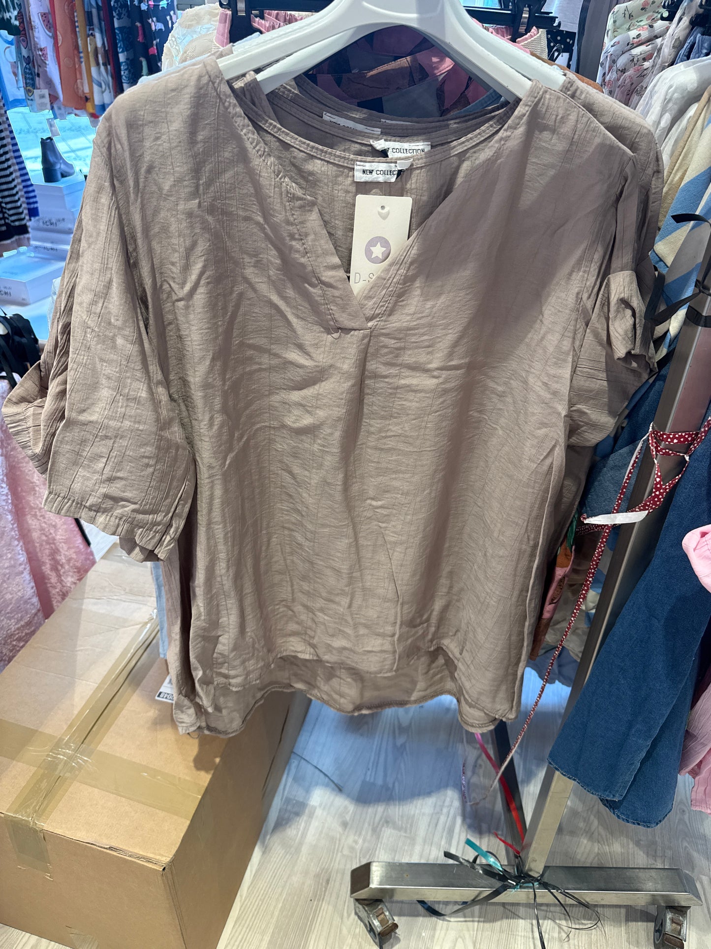 l320 T-shirt ensfarvet