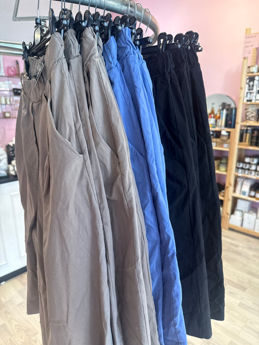 L145 Viscose/poly shorts,