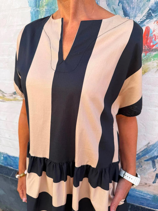 PREORDER  204126-Long Striped - Beige/Black