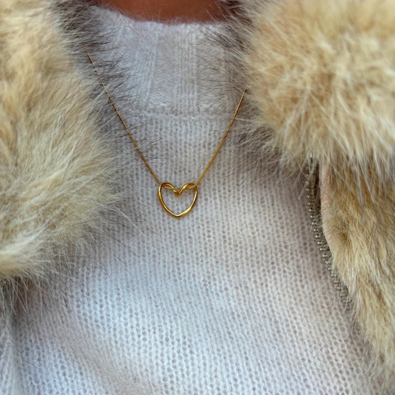 Luna Necklace