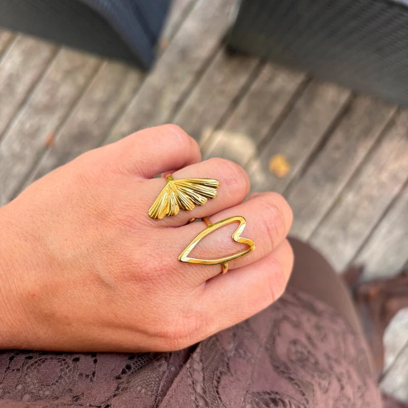 Luna Big Ring