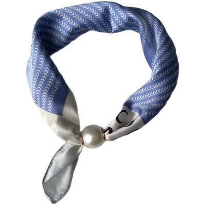 Chloe Scarf w. magnetic pearl