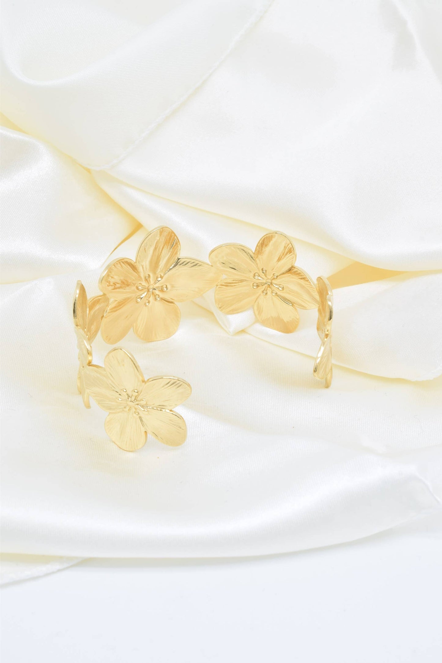 Guld rustfrit stål blomsterarmbånd -BR110257OR