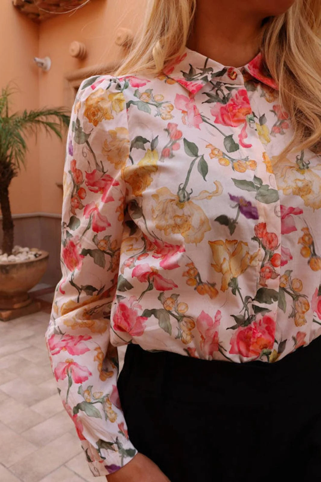 21598 FLORA LS BLOUSE creme flower
