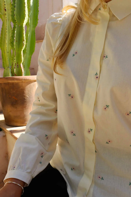 21598 FLORA LS BLOUSE- IVORY ROSE FLOWER