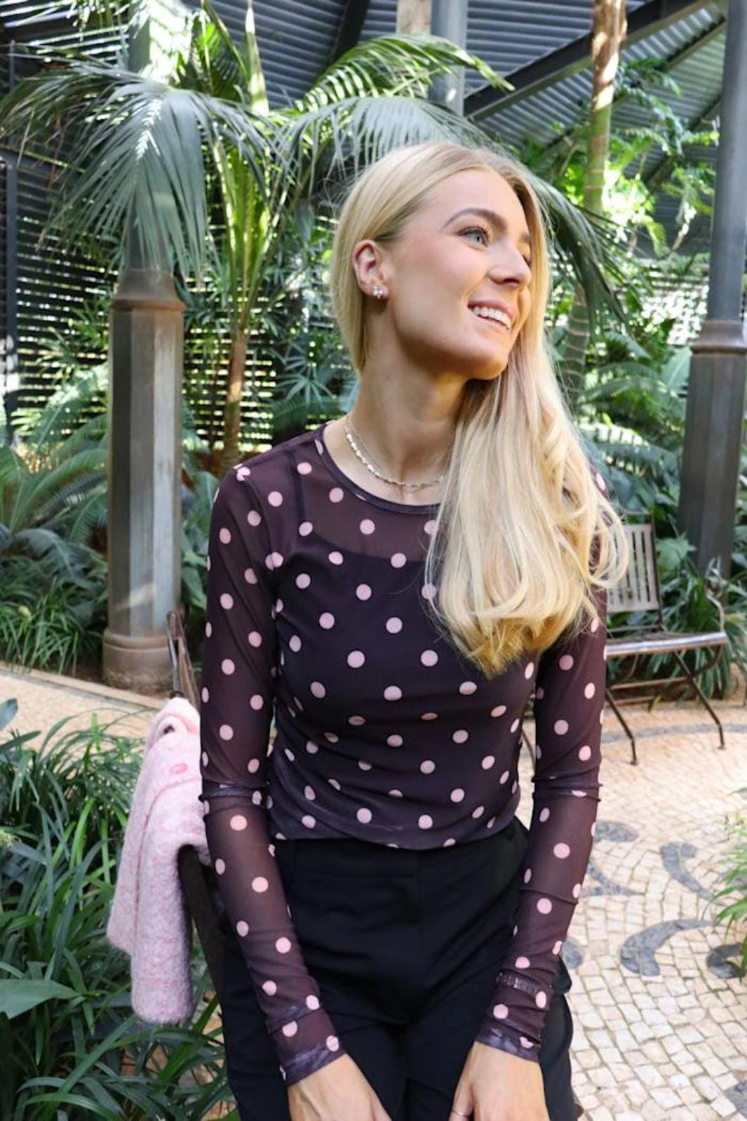 22065 mesh PLUM ROSE BIG DOT