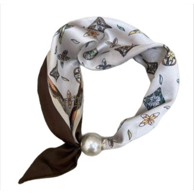 Chloe Scarf w. magnetic pearl